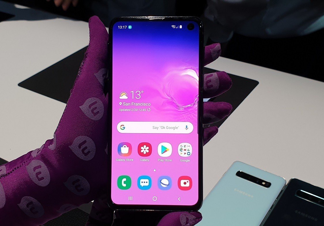 is the galaxy s10e a 5g phone