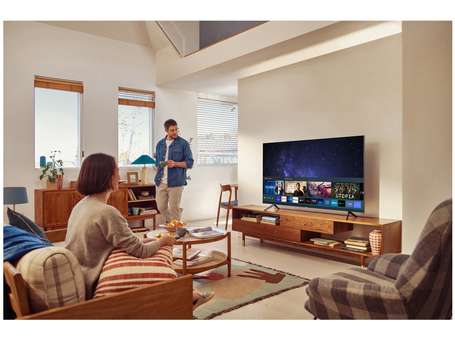 Smart TV 65° Crystal 4K Samsung 65AU7700 Wi-Fi - Bluetooth HDR Alexa Built in 3 HDMI 1 USB - Bivolt - 4