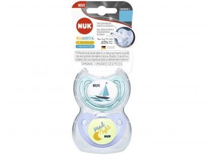 Kit Chupeta Silicone Ortodôntico NUK Baby Care - Dia & Noite Boy Verde e Azul 6 Meses 2 Unidades