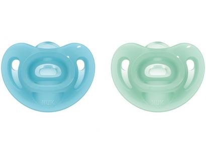 Kit Chupeta Silicone Ortodôntico NUK Baby Care - Sensitive Soft Azul e Verde 6 Meses 2 Unidades