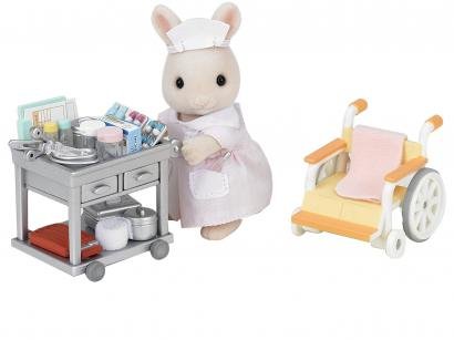 Sylvanian Families Enfermeira do Campo - com Acessórios Epoch Magia